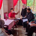 5 Periksa warga (2)